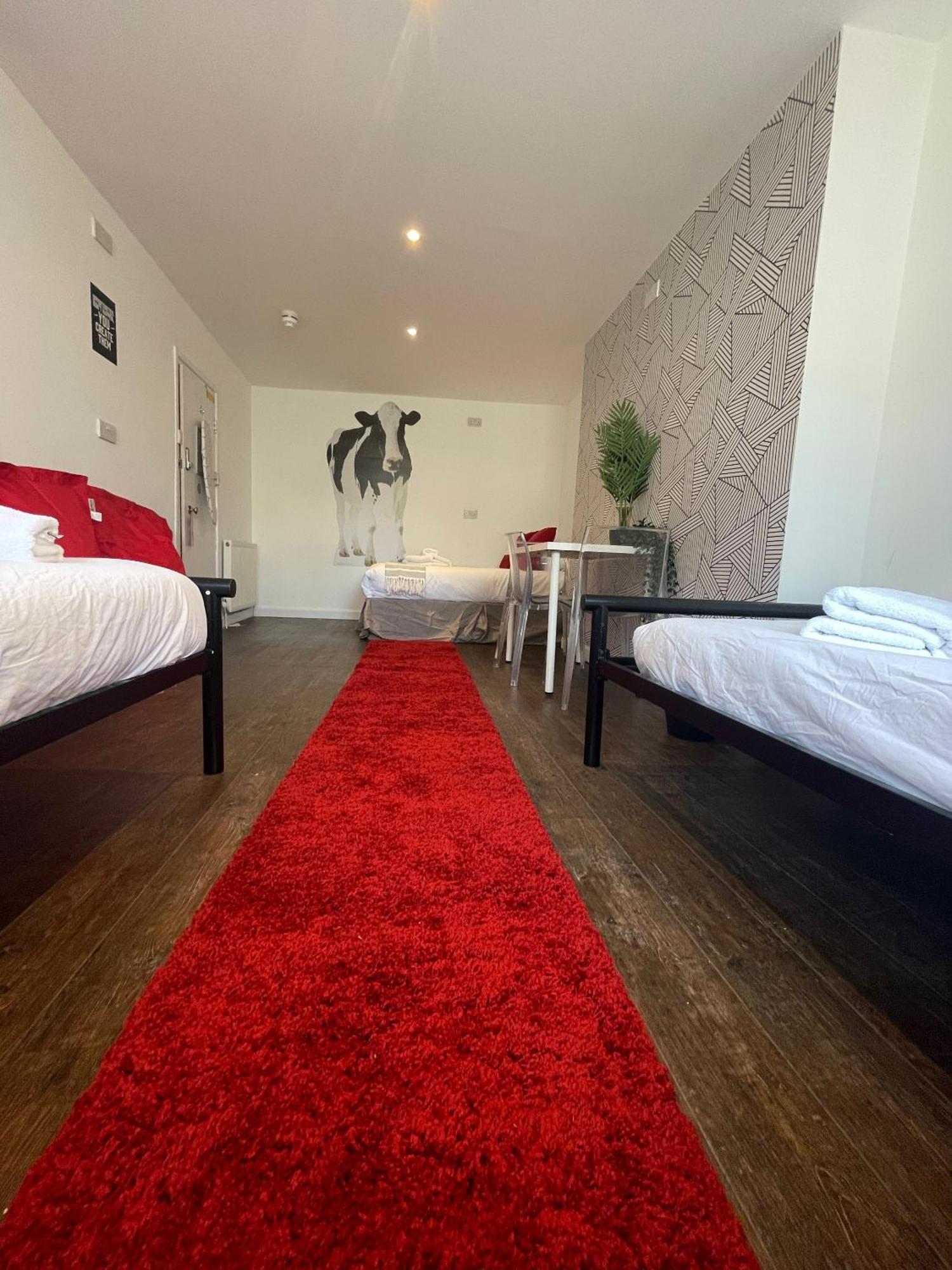 Seafront Party Houses For Hens, Stags & Groups Hove Chambre photo