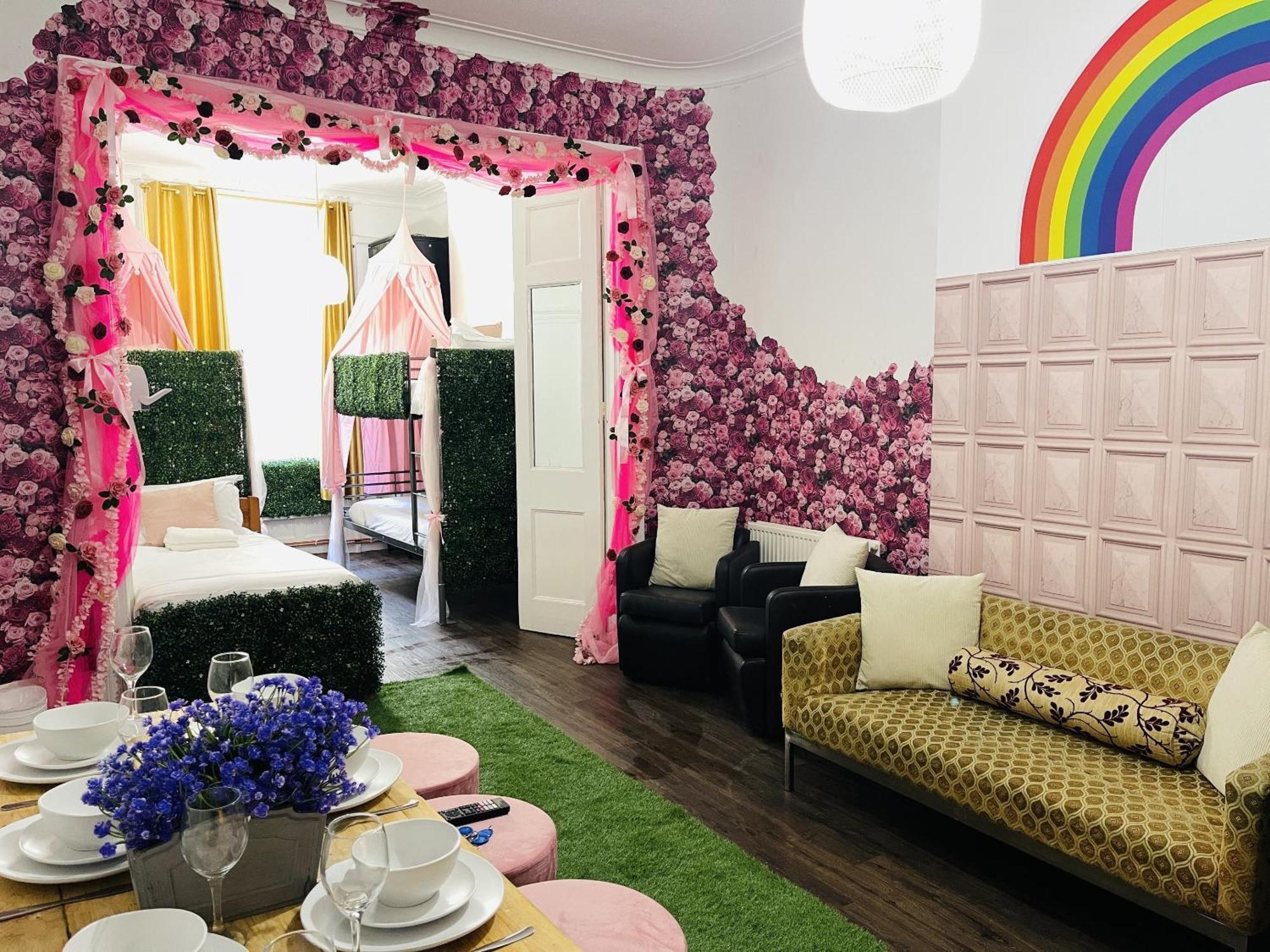 Seafront Party Houses For Hens, Stags & Groups Hove Chambre photo